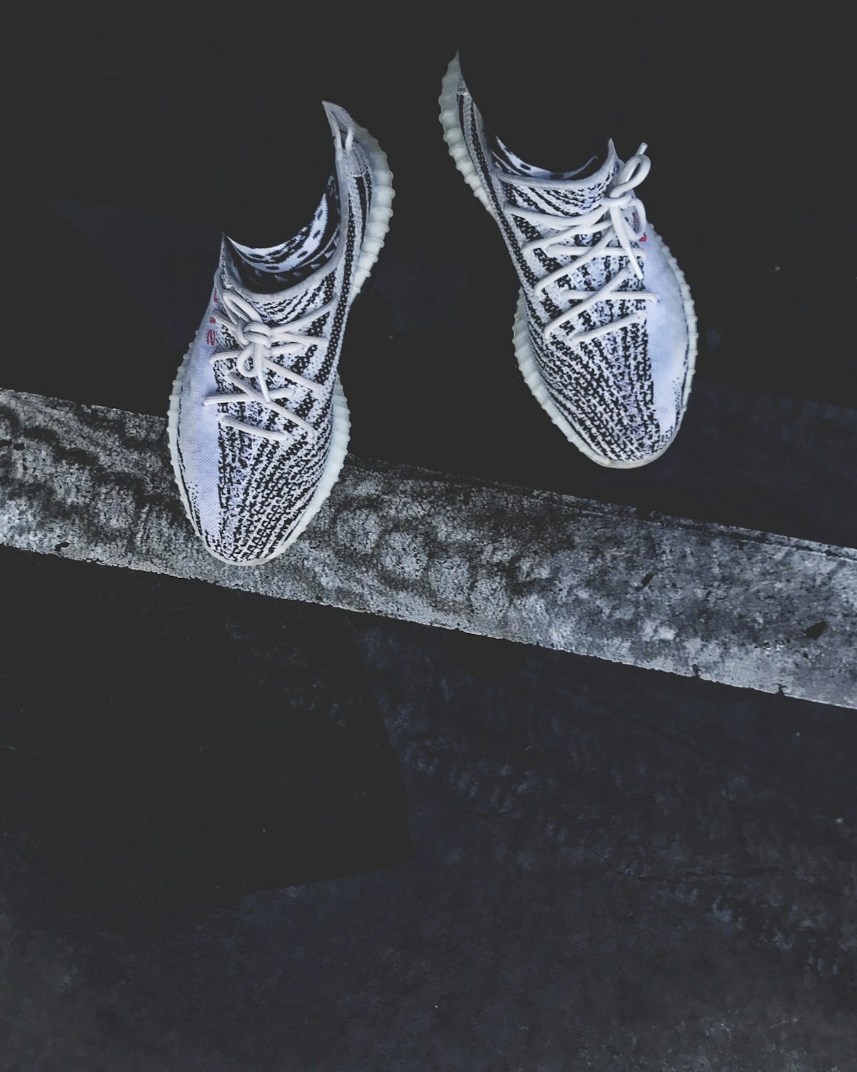 adidas Yeezy Boost 350 V2 Zebra