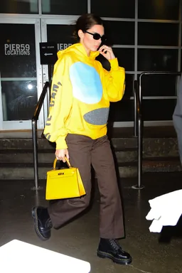 Hermès Kelly — buttercup yellow — source photo