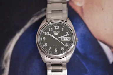 Seiko 5 — university purchase — source photo